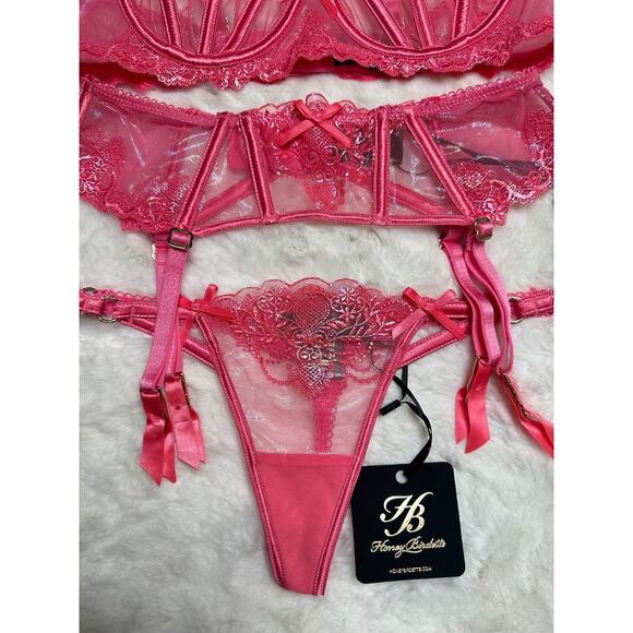 Honey Birdette NATALIE🩷 3 Piece Pink Lace Set Bra 32D, XS, XS Thong - Picture 3 of 6